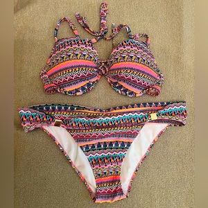 Victorias Secret Swim| push-up gold hardware bikini set. 36C-L